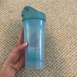 Monat plastic tumbler/shaker